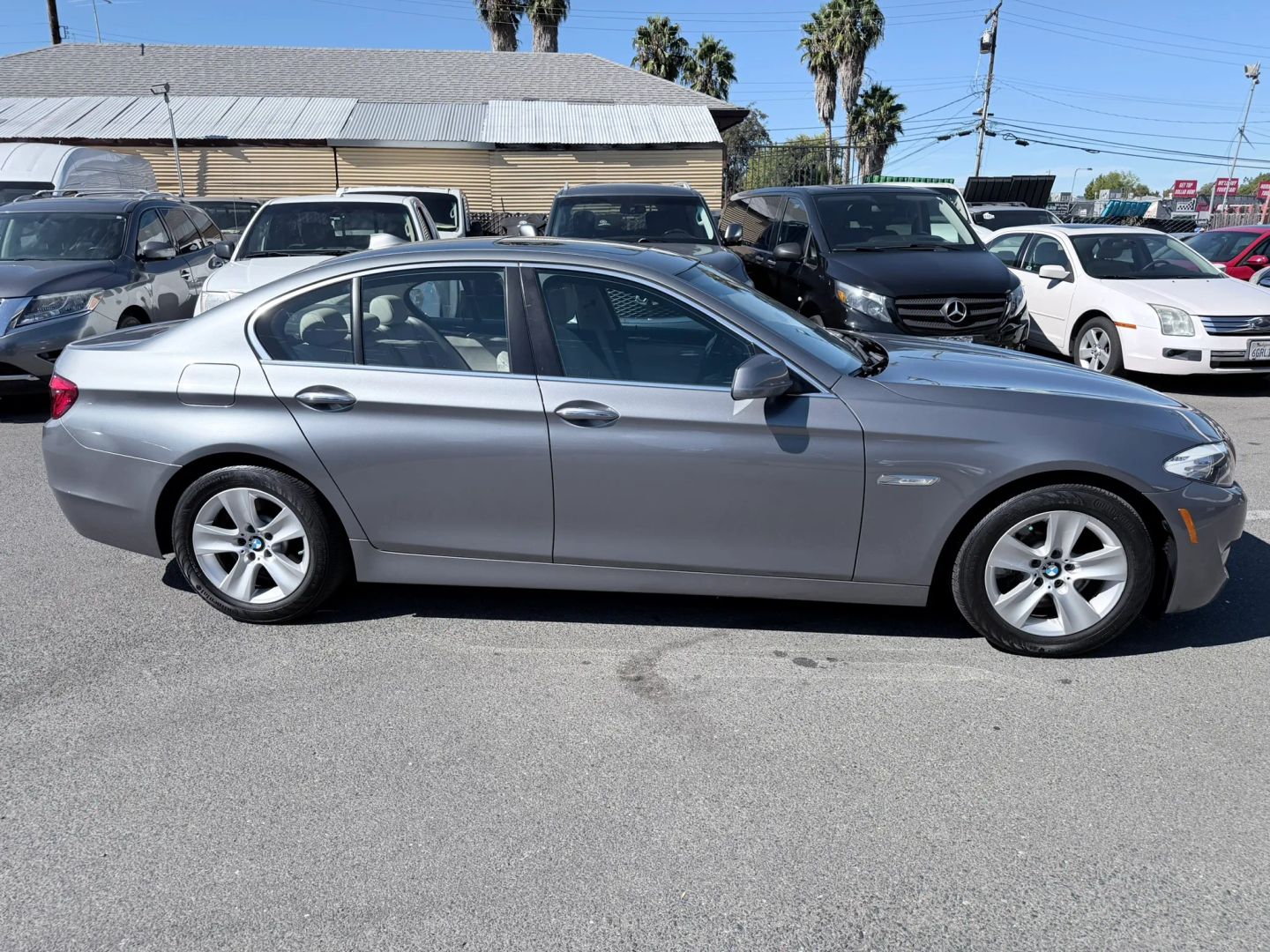 bmw 5 series 2011 WBAFR1C52BDV81507 image bmw 5 series 2011 WBAFR1C52BDV81507 image
